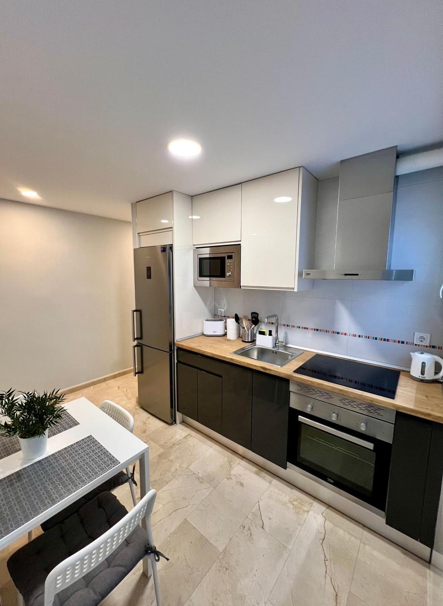 Apartamentos Prestige Suites Malaga IV エクステリア 写真