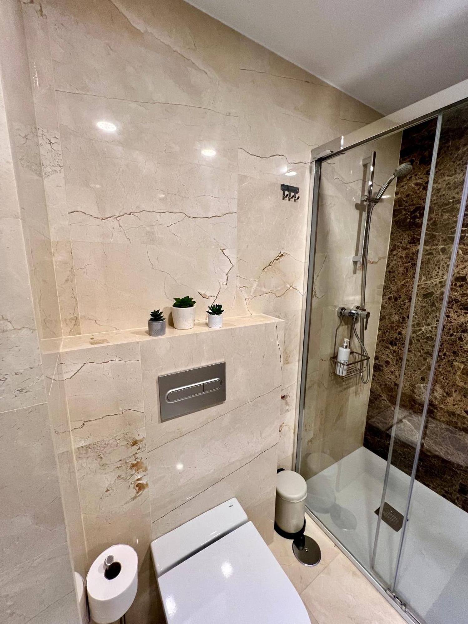 Apartamentos Prestige Suites Malaga IV エクステリア 写真
