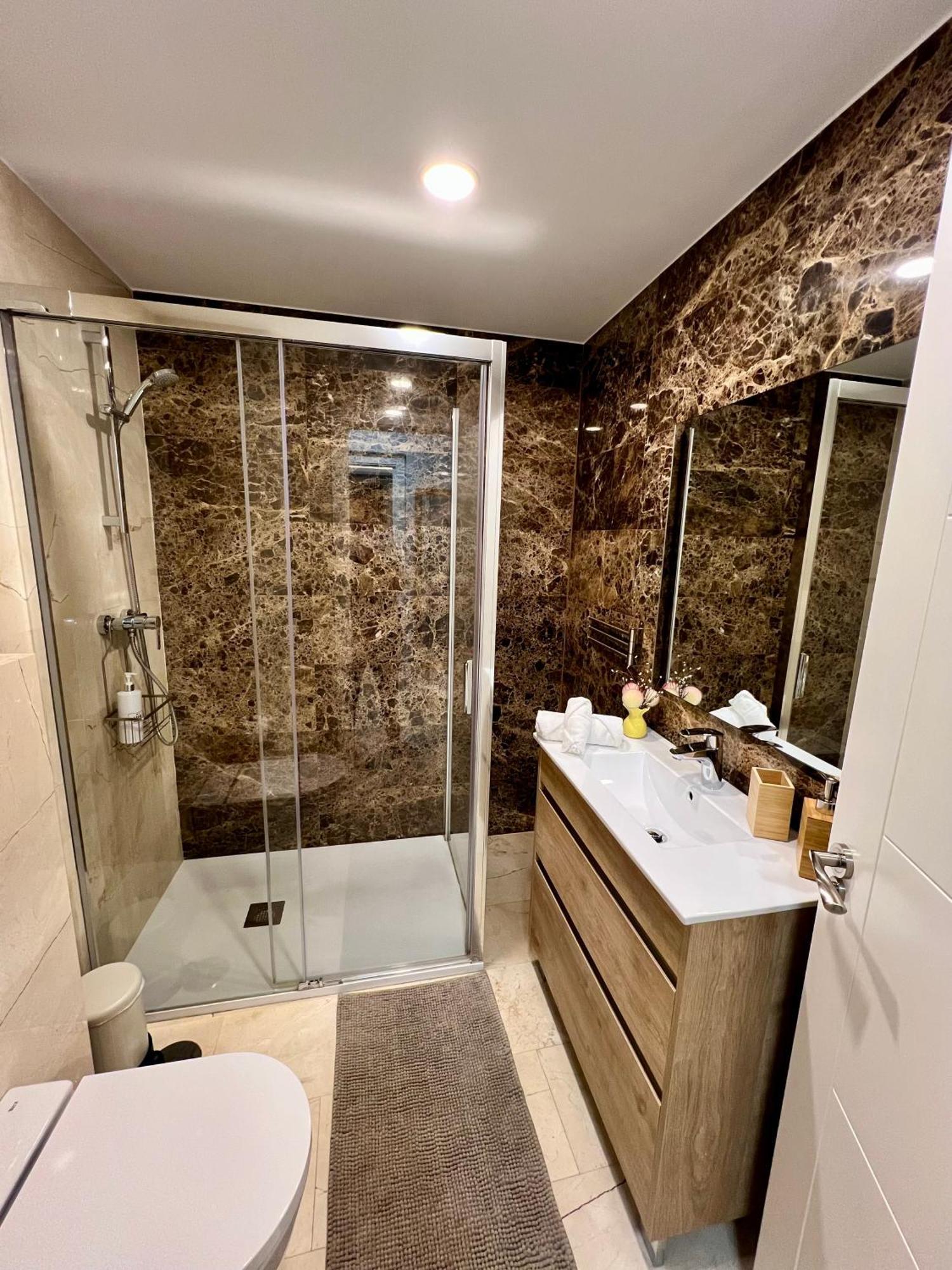 Apartamentos Prestige Suites Malaga IV エクステリア 写真