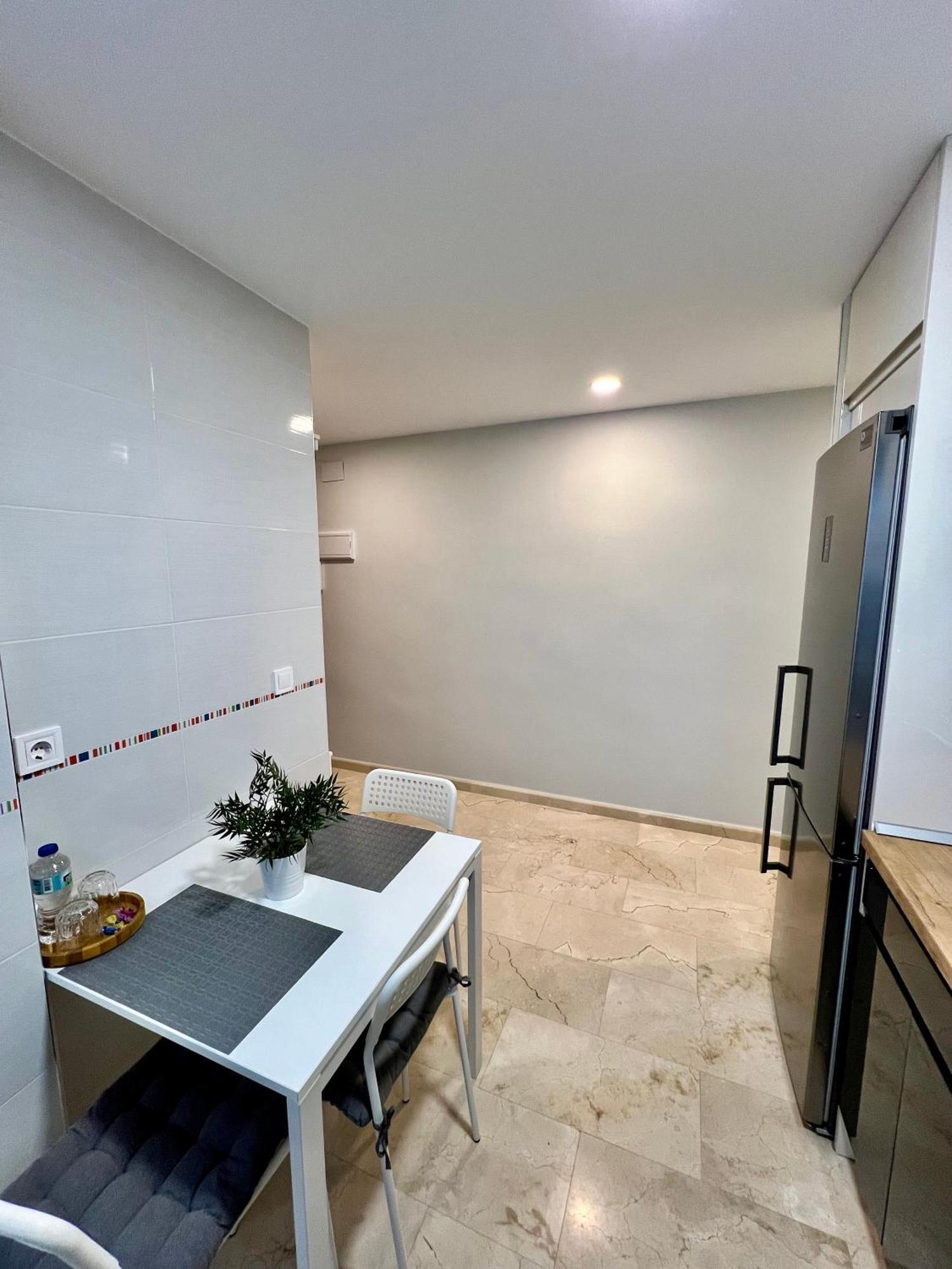 Apartamentos Prestige Suites Malaga IV エクステリア 写真