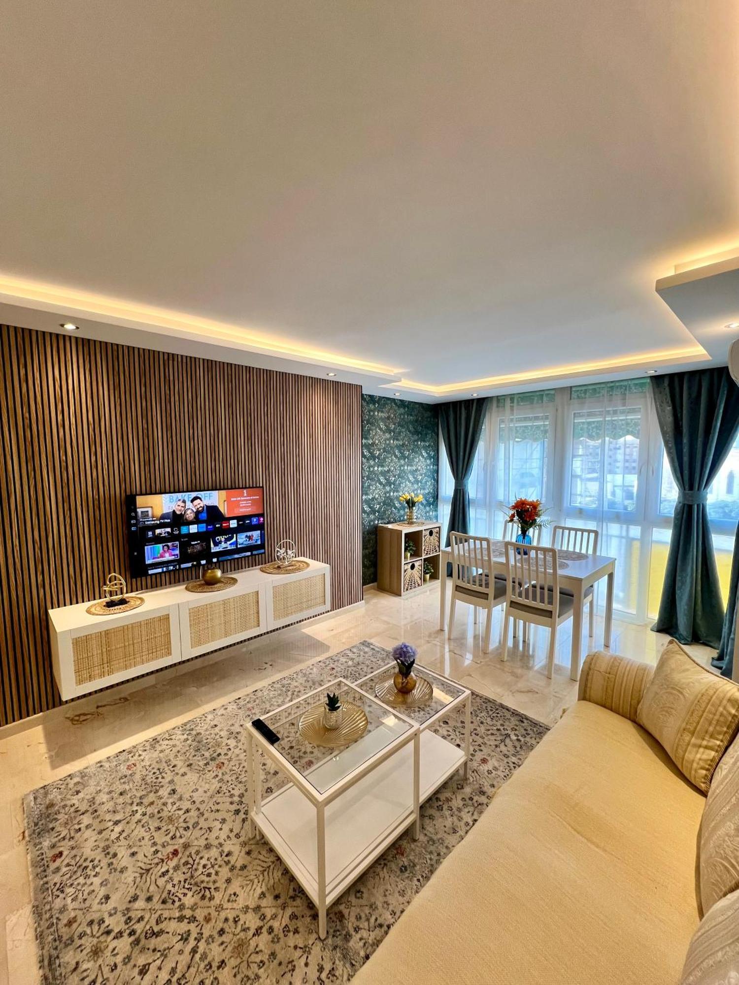 Apartamentos Prestige Suites Malaga IV エクステリア 写真